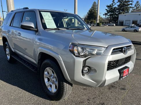 Certified 2024 Toyota 4Runner SR5 image 3