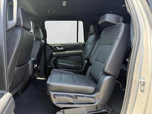Used 2022 GMC Yukon XL SLT w/ Max Trailering Package RWD image 14