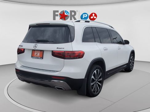 Used 2022 Mercedes-Benz GLB 250 4MATIC image 5