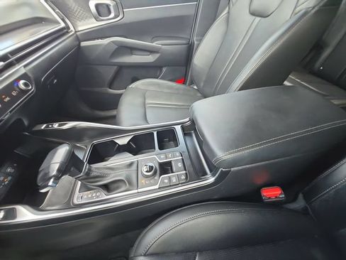 Used 2025 Kia Sorento X-Line EX AWD/4WD image 21