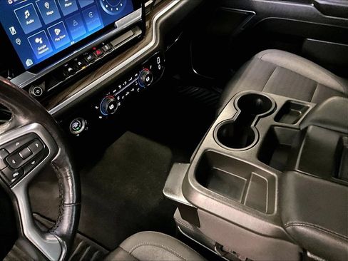 Used 2022 Chevrolet Silverado 1500 LT AWD/4WD image 20