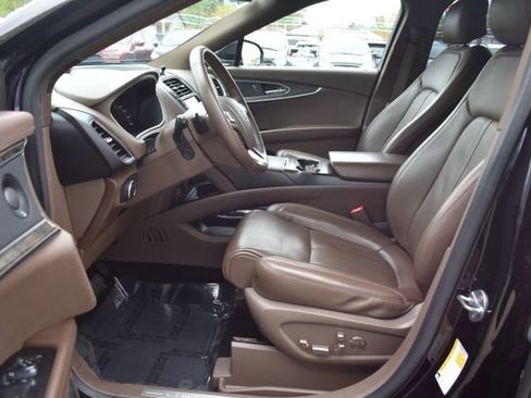 Used 2018 Lincoln MKX Reserve w/ Driver Assistance Package AWD/4WD image 18