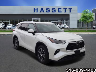 Used 2021 Toyota Highlander XLE