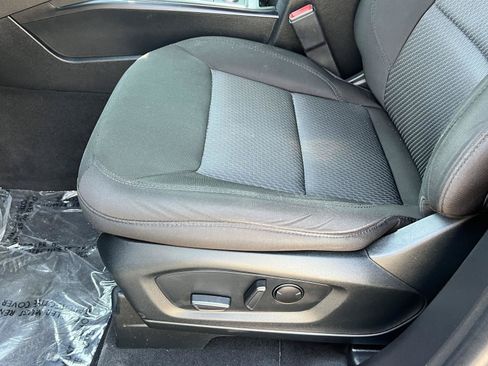 Used 2022 Ford Explorer XLT AWD/4WD image 29