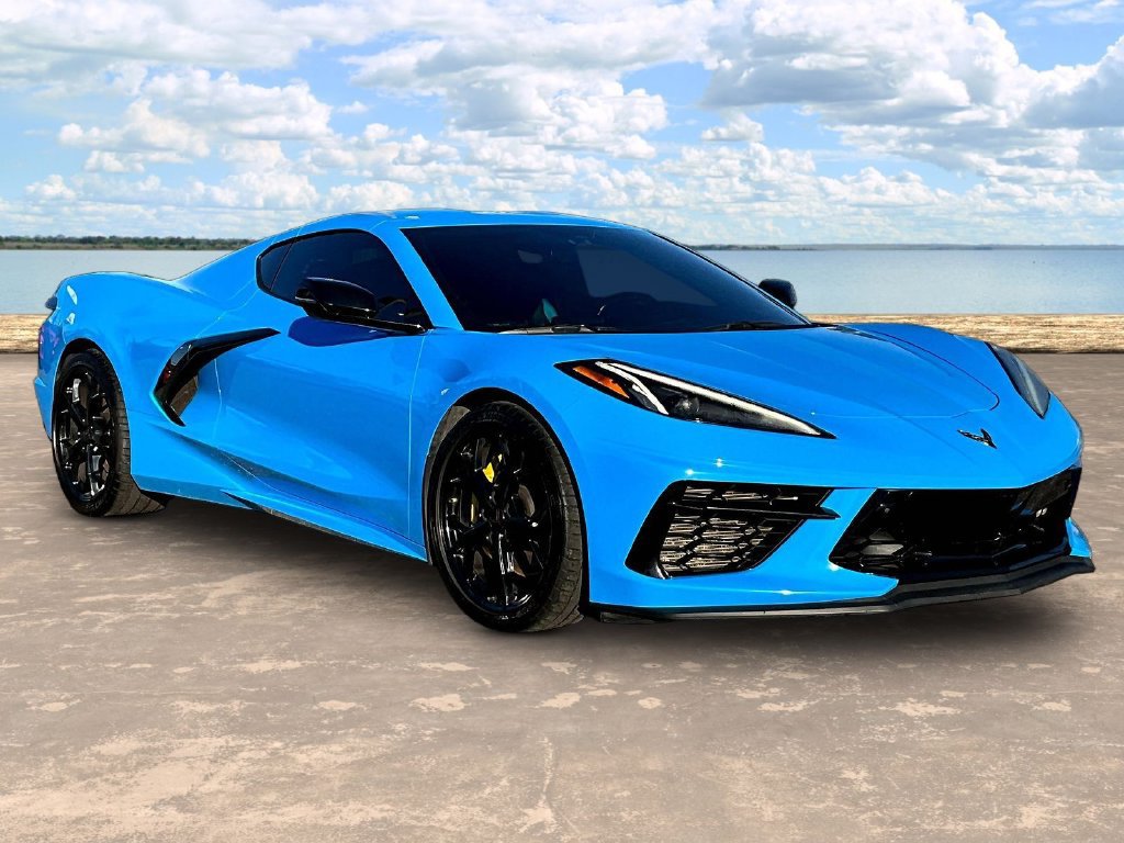 Used 2021 Chevrolet Corvette Stingray Preferred Cpe w/ Z51 Performance Package RWD image 3