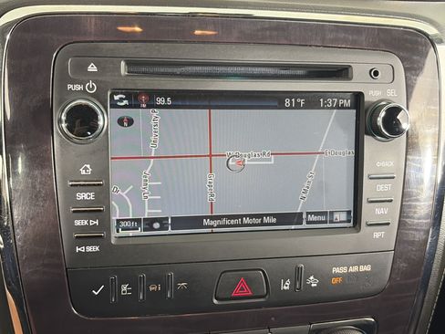 Used 2017 Buick Enclave Premium AWD/4WD image 21