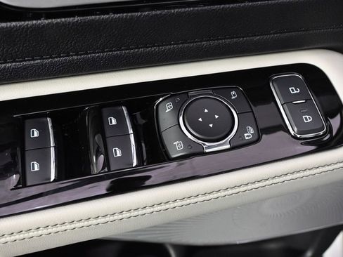 Certified 2025 Lincoln Aviator Reserve w/ Equipment Group 201A image 24