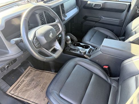 Used 2025 Ford Bronco Badlands AWD/4WD image 7