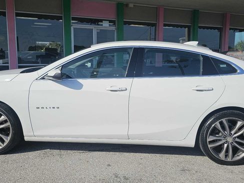 Used 2023 Chevrolet Malibu LT FWD image 2