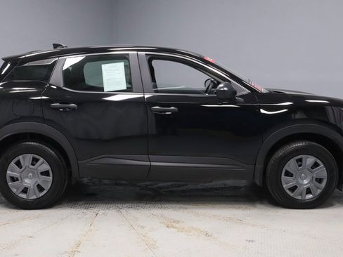 Certified 2025 Nissan Kicks S image 11