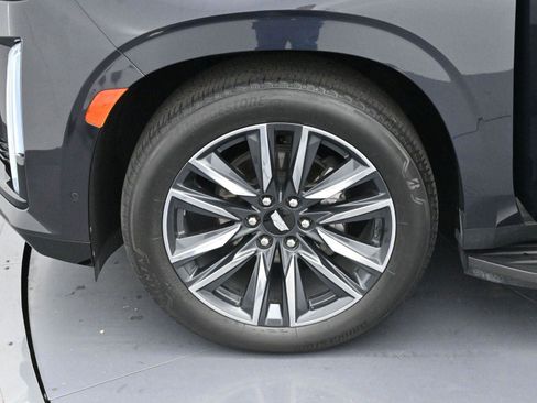 Certified 2024 Cadillac Escalade Sport Platinum image 40