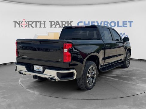 Certified 2022 Chevrolet Silverado 1500 LT w/ Z71 Off-Road Package AWD/4WD image 5