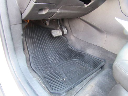 Used 2018 Ford Focus SE w/ Cold Weather Package image 23