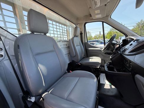Used 2018 Ford Transit 250 138 image 8