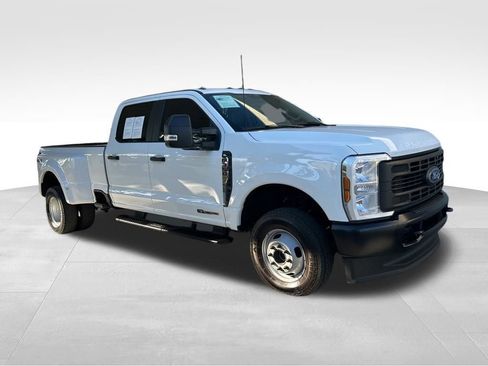 Used 2024 Ford F350 XL image 2