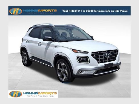 Used 2024 Hyundai Venue Limited FWD image 1
