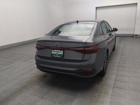 Used 2025 Volkswagen Jetta Sport FWD image 9
