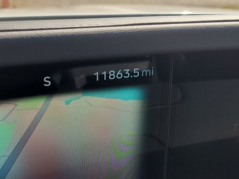 Used 2024 Lincoln Nautilus Reserve w/ Equipment Group 202A image 30