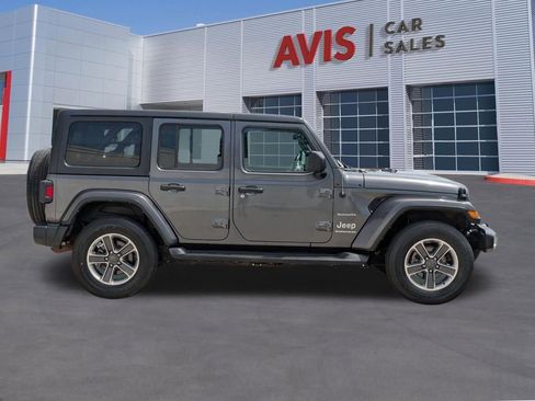 Used 2023 Jeep Wrangler Sahara w/ Cold Weather Group image 5