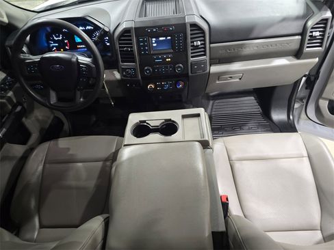 Used 2021 Ford F250 XL w/ Power Equipment Group image 9