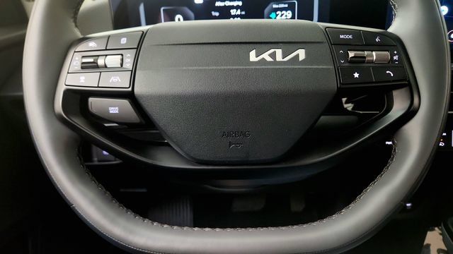 Used 2025 Kia EV6 Wind AWD/4WD image 56