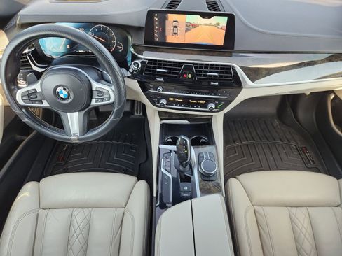 Used 2019 BMW M550i xDrive w/ Dynamic Handling Package AWD/4WD image 31