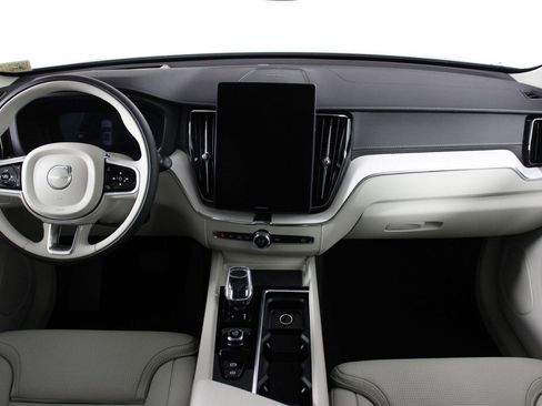 New 2026 Volvo XC60 B5 Ultra w/ Climate Package PRO AWD/4WD image 5
