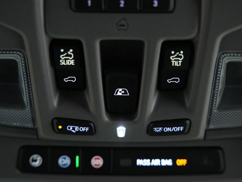 Used 2025 GMC Sierra 2500 Denali w/ Denali Reserve Package image 42