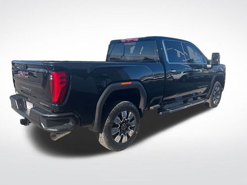 New 2026 GMC Sierra 2500 Denali w/ Denali Reserve Package image 7