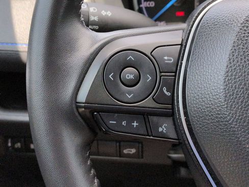 Used 2025 Toyota RAV4 XSE AWD/4WD image 31