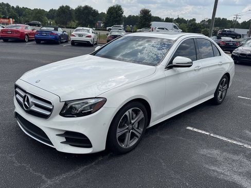 Used 2017 Mercedes-Benz E 300 image 3