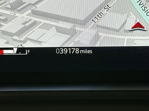 Used 2025 Land Rover Range Rover Velar Dynamic SE image 26