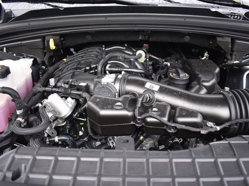 Used 2025 Jeep Grand Cherokee L Laredo w/ Trailer Tow Package image 38