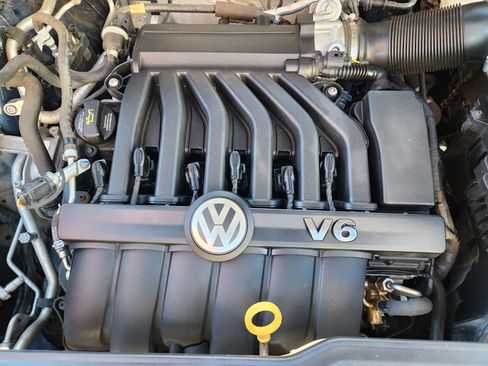 Used 2021 Volkswagen Atlas SEL image 32