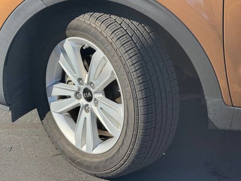 Used 2017 Kia Sportage LX image 15