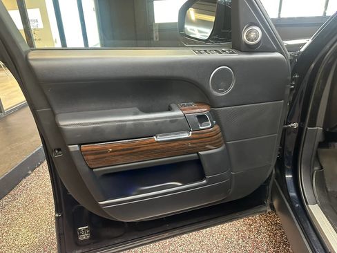 Used 2014 Land Rover Range Rover HSE AWD/4WD image 10