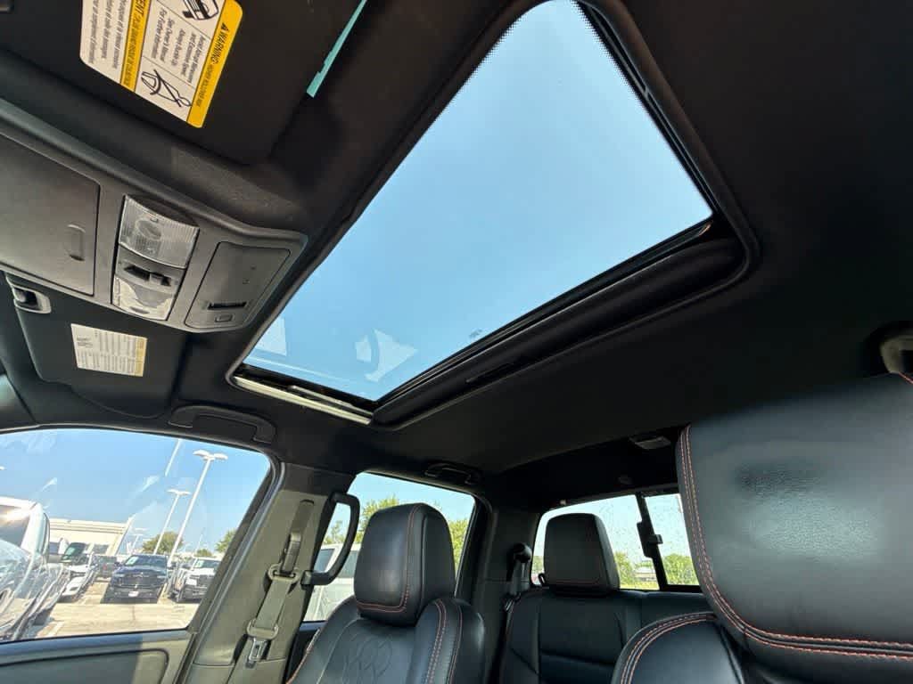Used 2023 Nissan Frontier Pro-X w/ Pro-X Premium Package RWD image 13