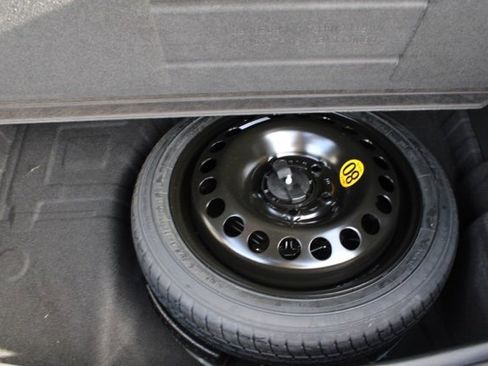 Used 2024 Buick Encore GX Preferred image 25