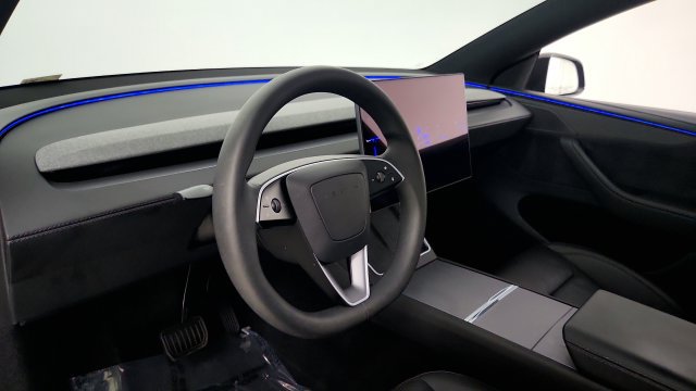 Used 2026 Tesla Model Y AWD image 44