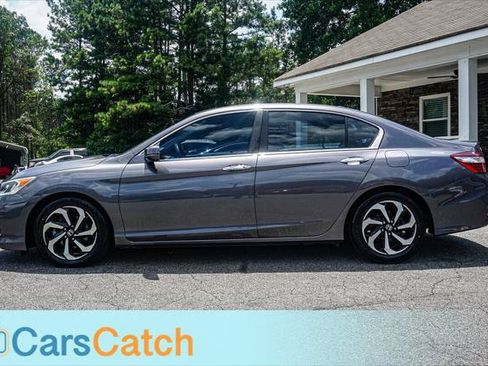 Used 2017 Honda Accord EX-L image 8