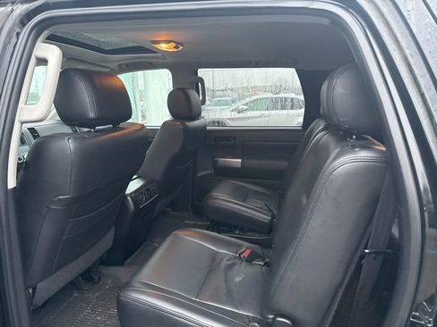 Used 2018 Toyota Sequoia TRD Sport image 13