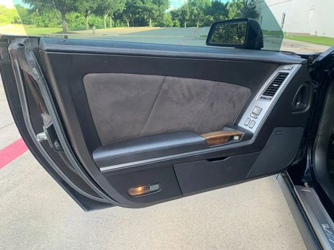 Used 2006 Cadillac XLR V image 14