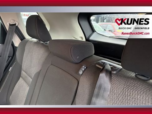 Used 2025 Nissan Rogue SV image 31