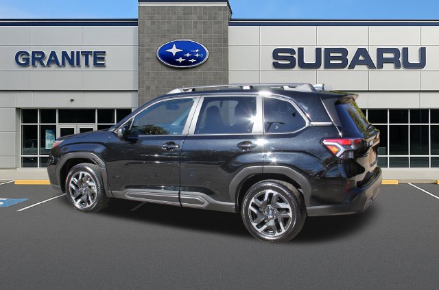 Used 2025 Subaru Forester Limited AWD/4WD image 10
