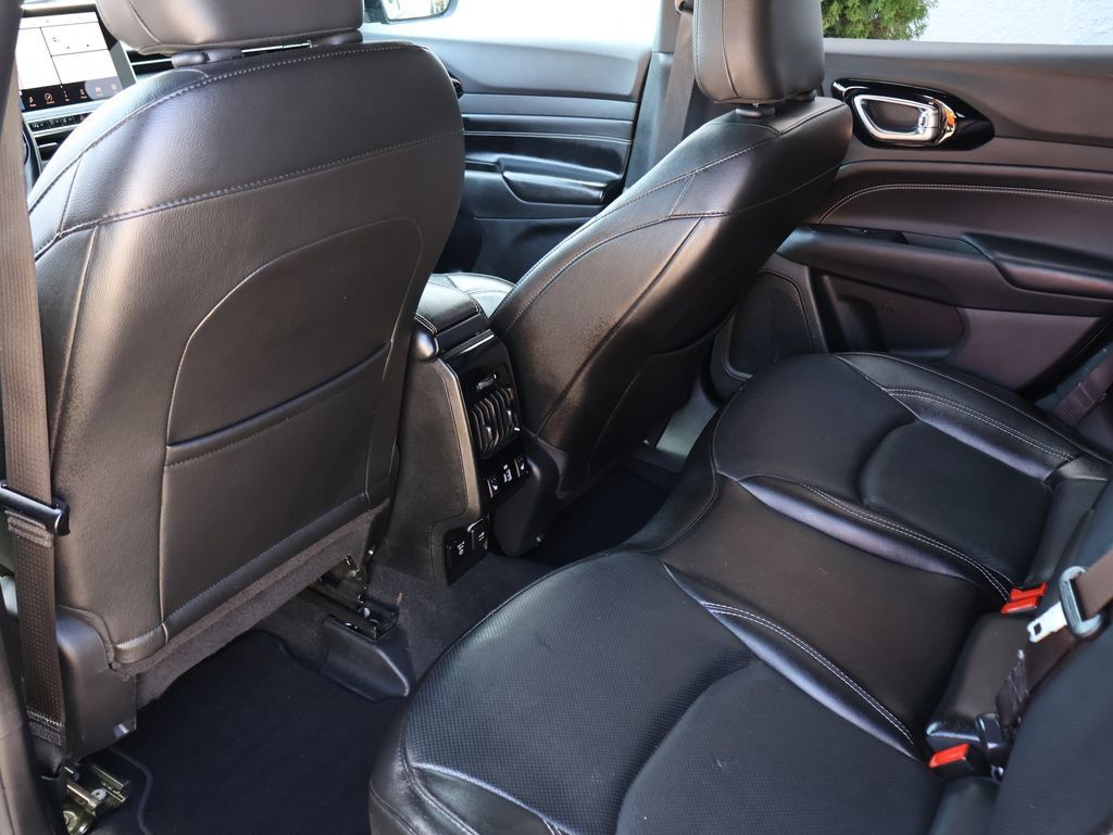 Used 2022 Jeep Compass High Altitude AWD/4WD image 11