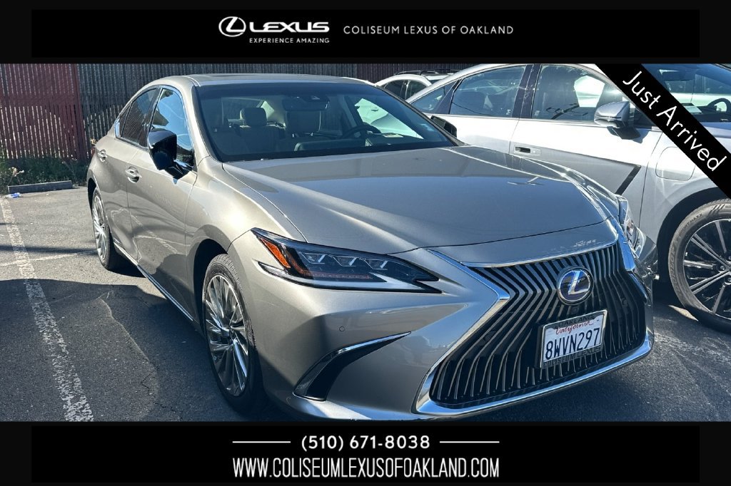 Used 2021 Lexus ES 300h w/ Accessory Package FWD image 1