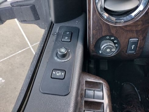 Used 2016 Ford F350 Platinum w/ Platinum Package image 23