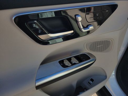 Certified 2026 Mercedes-Benz GLC 300 image 22