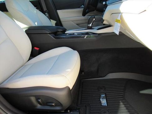 New 2026 Cadillac CT4 Luxury image 9