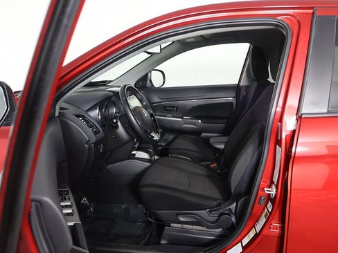 Used 2021 Mitsubishi Outlander Sport SE image 25